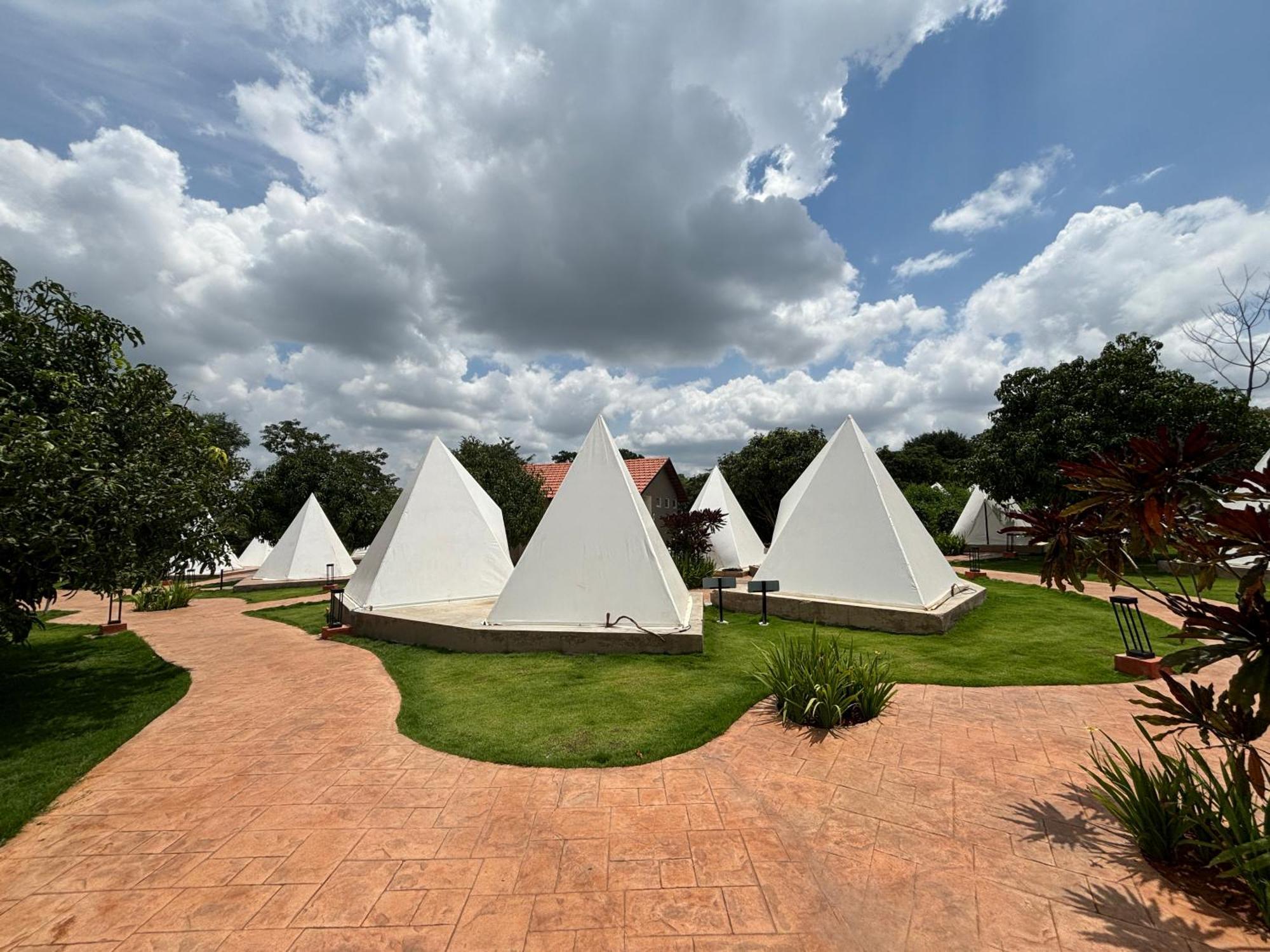 Ravishing Retreat Resort Rāmanagaram Buitenkant foto